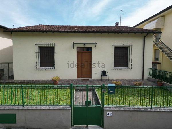casa indipendente in vendita a Lastra a Signa
