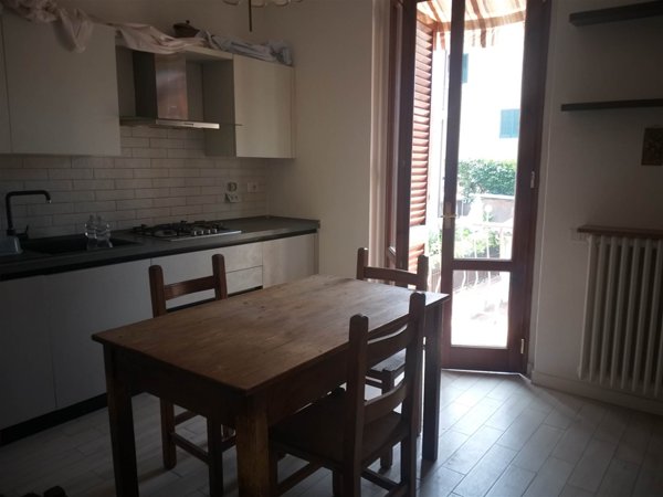 casa indipendente in vendita a Lastra a Signa in zona Calcinaia
