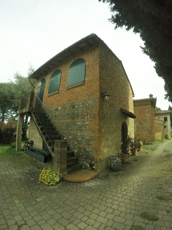 casa indipendente in vendita a Lastra a Signa in zona Quattro Strade