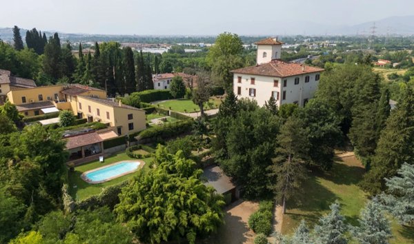 casa indipendente in vendita a Lastra a Signa
