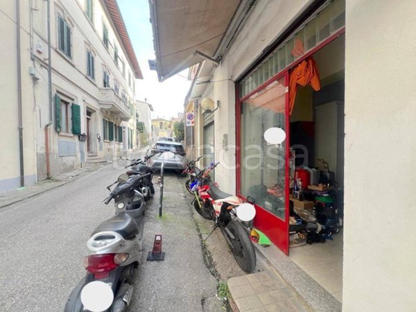 negozio in vendita a Lastra a Signa in zona Ponte a Signa