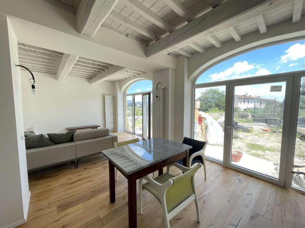 casa indipendente in vendita a Lastra a Signa
