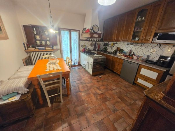 appartamento in vendita a Lastra a Signa in zona Calcinaia