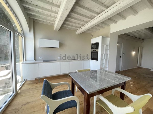 casa indipendente in vendita a Lastra a Signa in zona Ponte a Signa