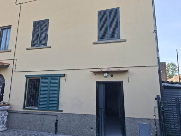 appartamento in vendita a Lastra a Signa in zona Ponte a Signa