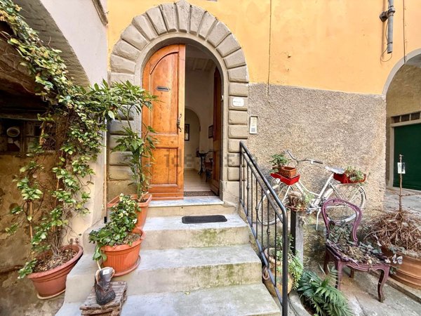 appartamento in vendita a Lastra a Signa in zona La Lisca