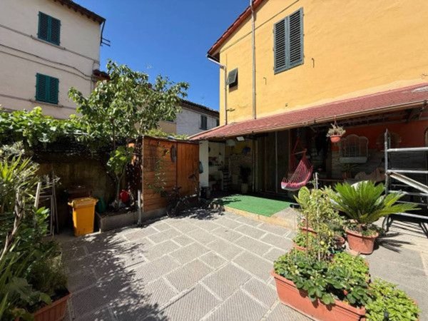 casa indipendente in vendita a Lastra a Signa in zona Val di Rose