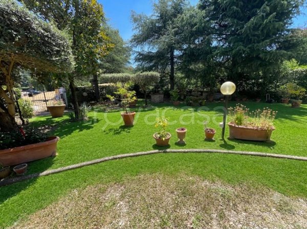 appartamento in vendita a Lastra a Signa in zona Calcinaia