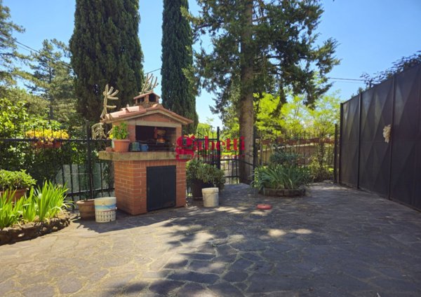 casa indipendente in vendita a Lastra a Signa