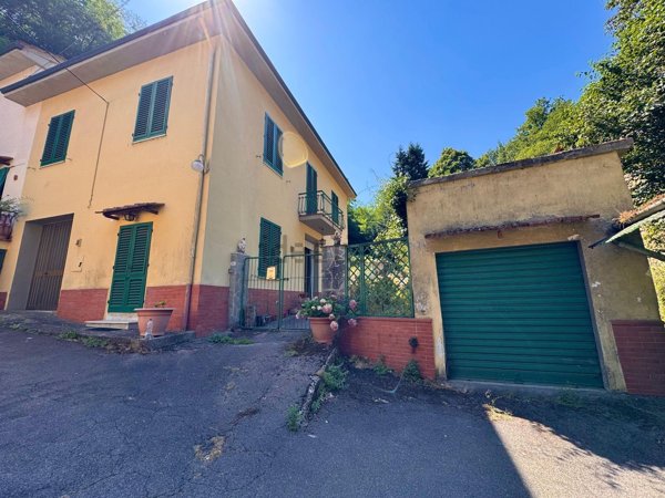 casa indipendente in vendita a Lastra a Signa