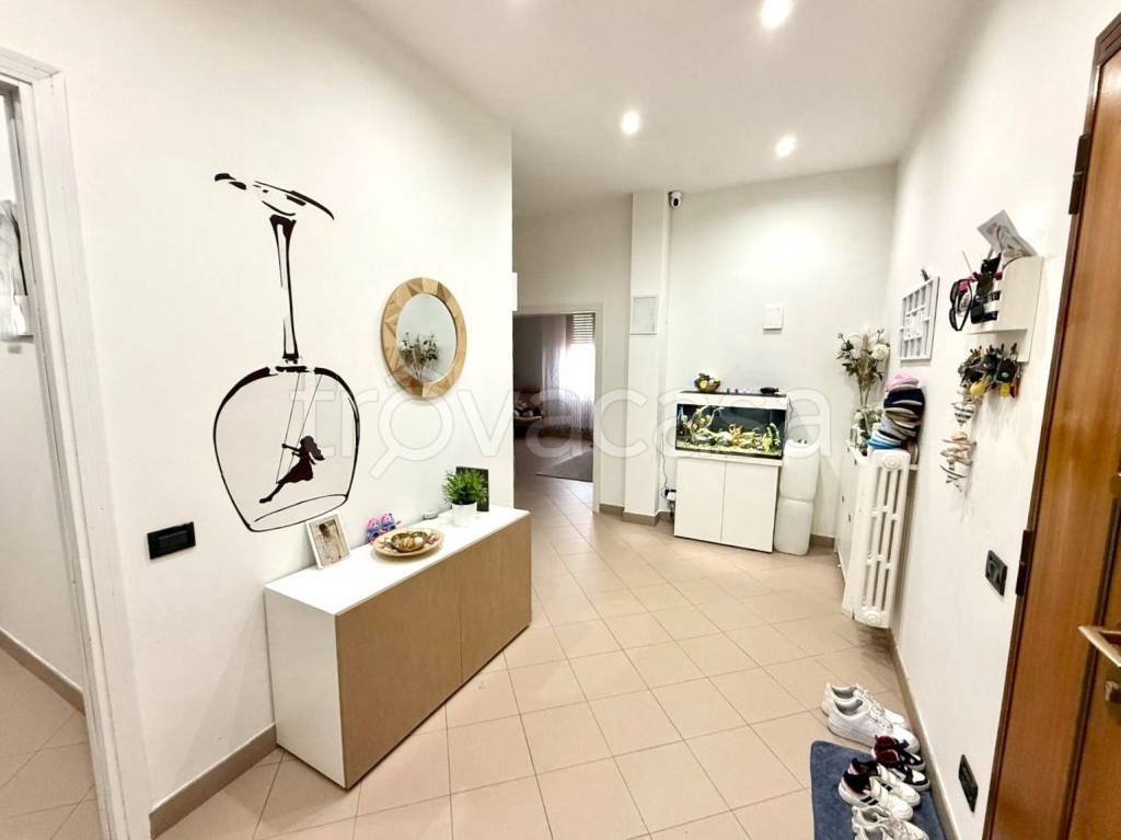 appartamento in vendita a Lastra a Signa in zona Calcinaia