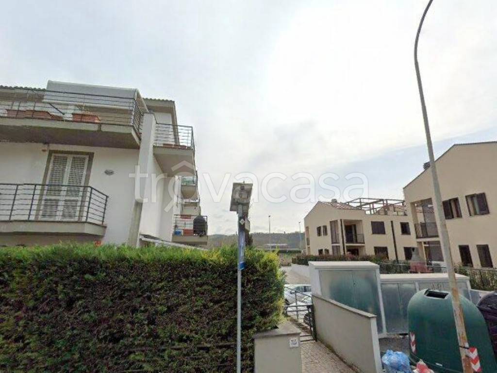 appartamento in vendita a Lastra a Signa in zona Ginestra Fiorentina