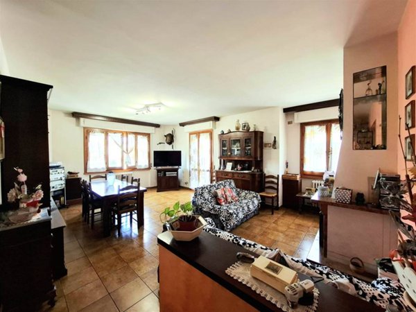 appartamento in vendita a Lastra a Signa in zona Calcinaia