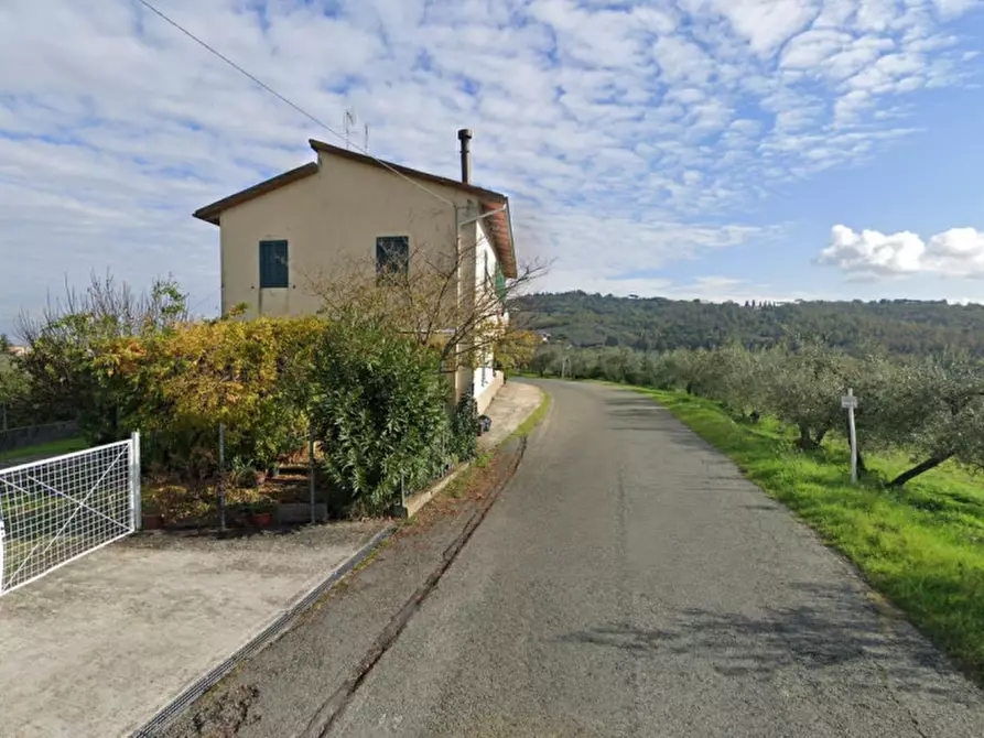mansarda in vendita a Lastra a Signa in zona Quattro Strade