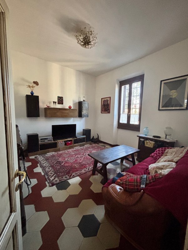 casa indipendente in vendita a Lastra a Signa in zona Ginestra Fiorentina