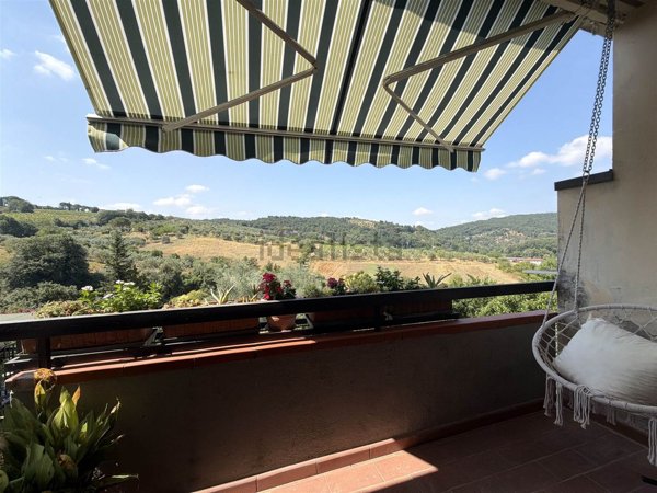casa indipendente in vendita a Lastra a Signa in zona La Lisca