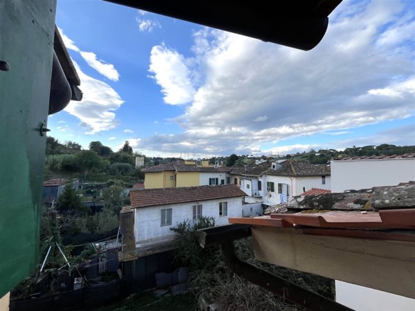 appartamento in vendita a Lastra a Signa in zona La Lisca