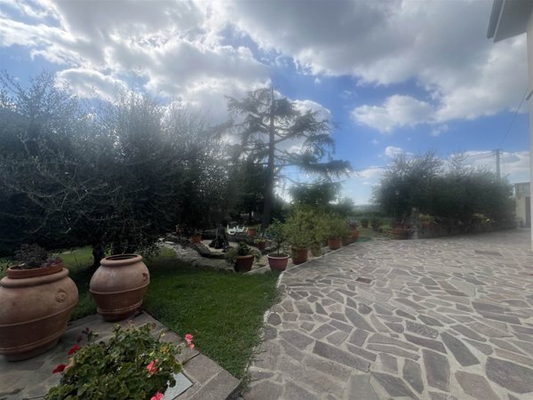 casa indipendente in vendita a Lastra a Signa in zona Inno