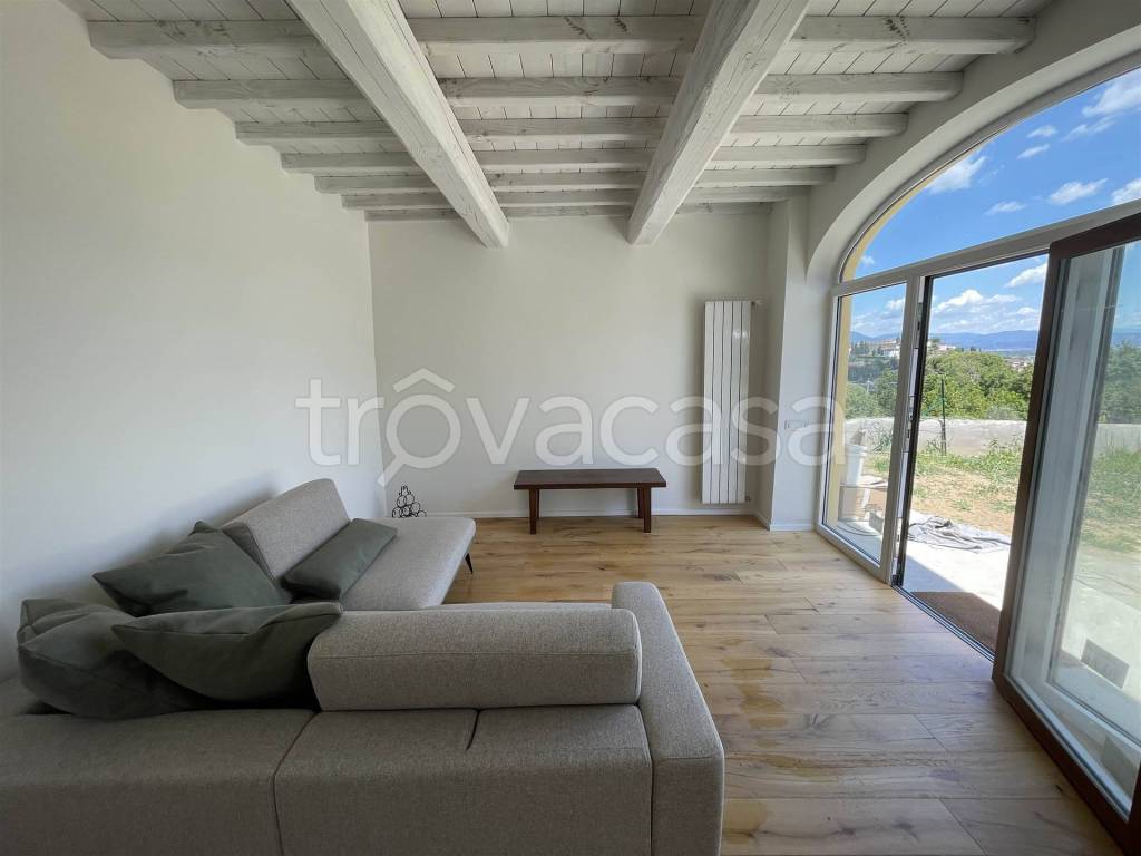 casa indipendente in vendita a Lastra a Signa