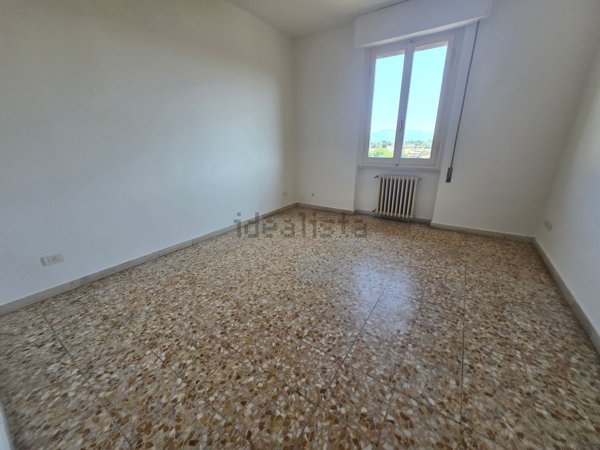 appartamento in vendita a Lastra a Signa in zona Calcinaia