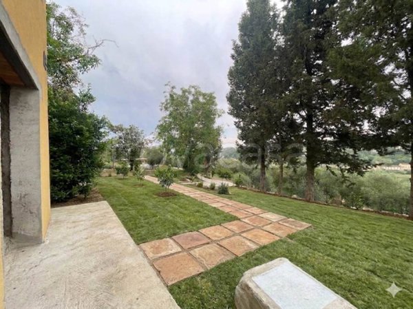 casa indipendente in vendita a Lastra a Signa