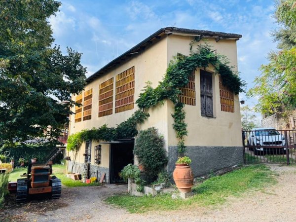 casa indipendente in vendita a Lastra a Signa in zona Quattro Strade