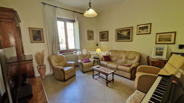 casa indipendente in vendita a Lastra a Signa in zona Ginestra Fiorentina