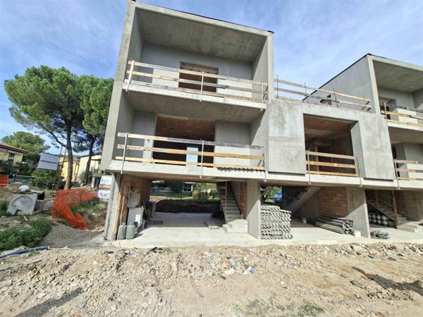 casa indipendente in vendita a Lastra a Signa in zona Sant'Ilario a Settimo