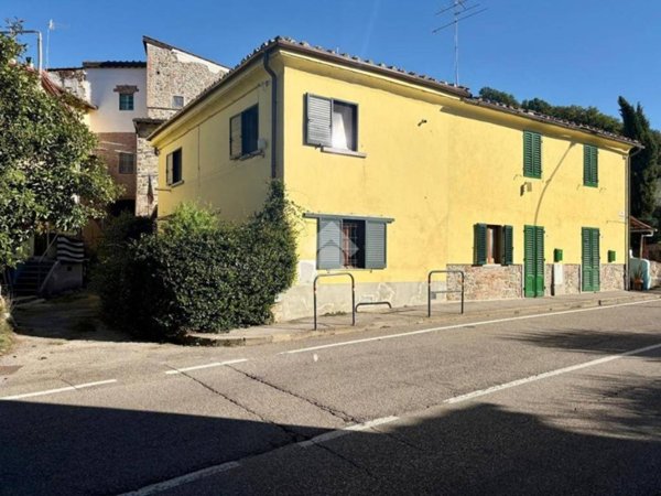 casa indipendente in vendita a Lastra a Signa in zona Brucianesi