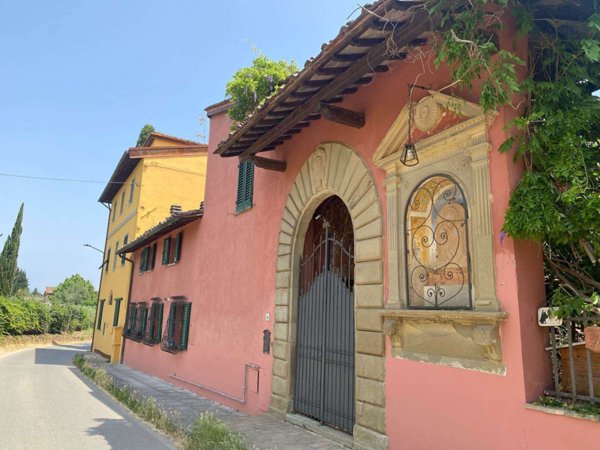 casa indipendente in vendita a Lastra a Signa in zona Carcheri