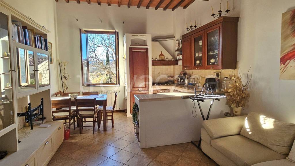 appartamento in vendita a Lastra a Signa in zona Ginestra Fiorentina