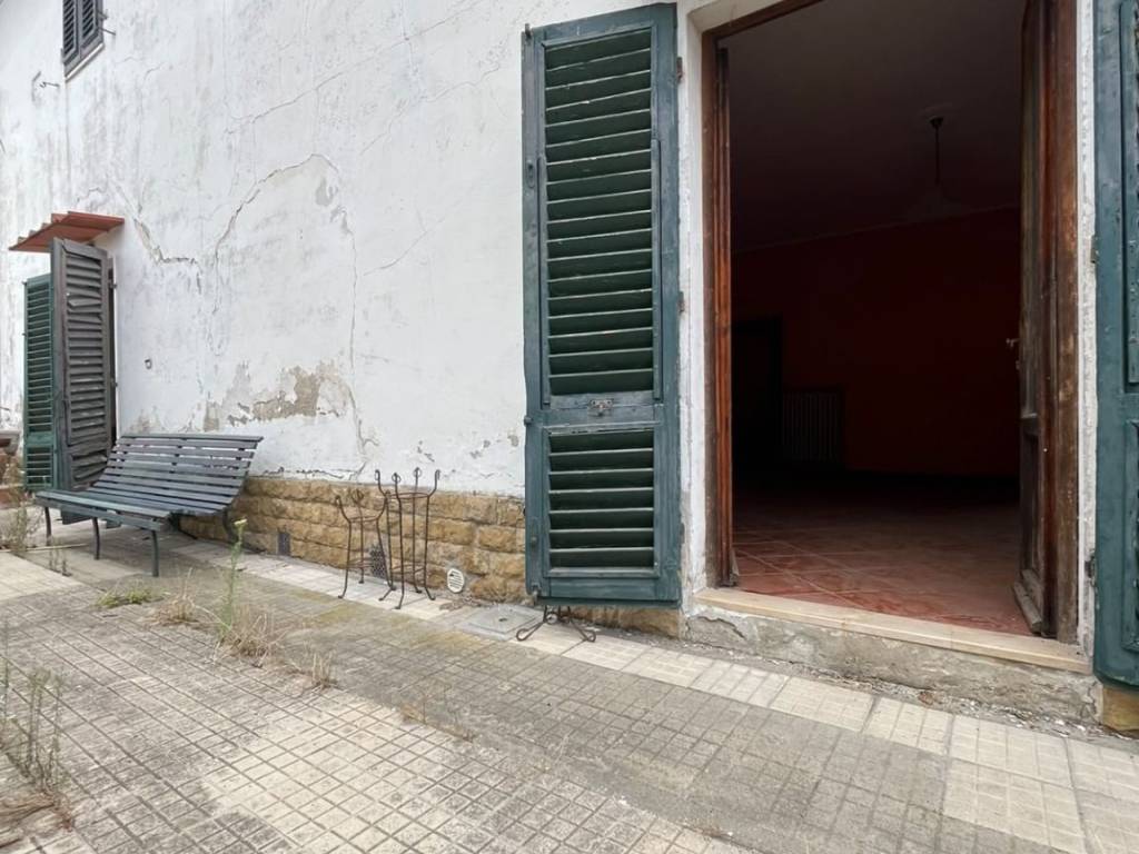 casa indipendente in vendita a Lastra a Signa in zona Marliano