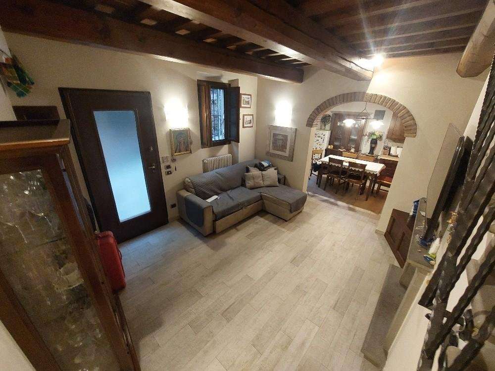 casa indipendente in vendita a Lastra a Signa in zona Ponte a Signa