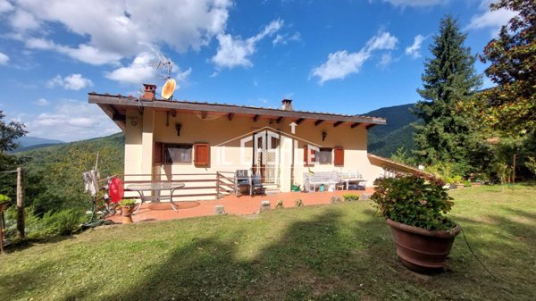 casa indipendente in vendita a Londa