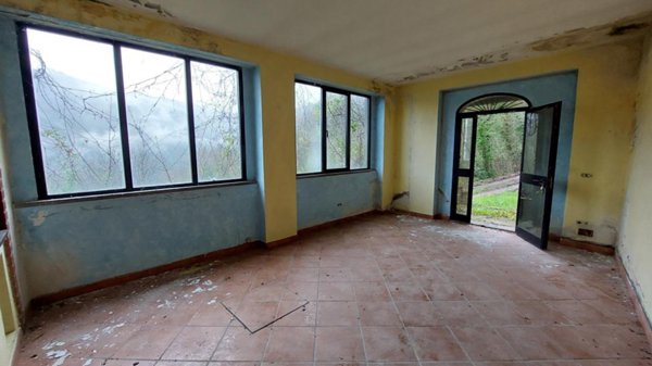 appartamento in vendita a Londa