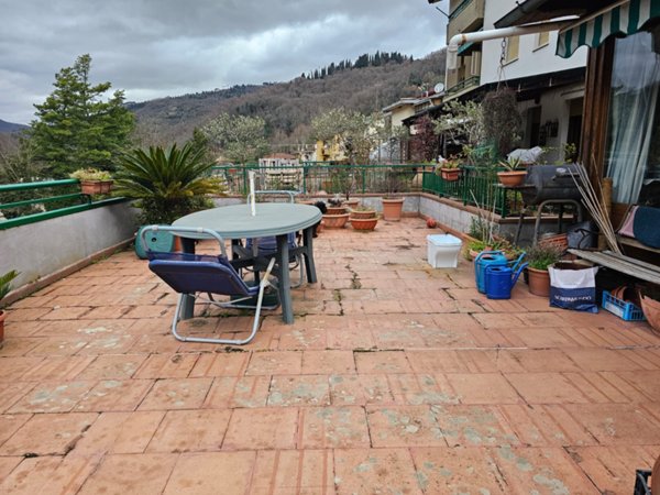 appartamento in vendita a Londa