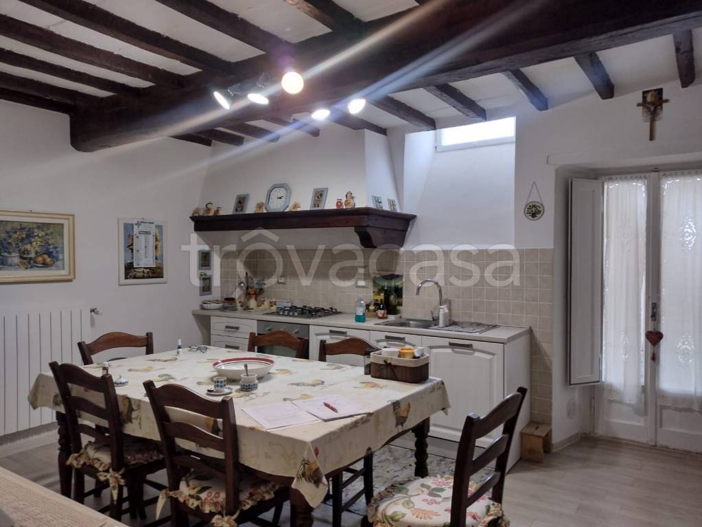 appartamento in vendita a Londa