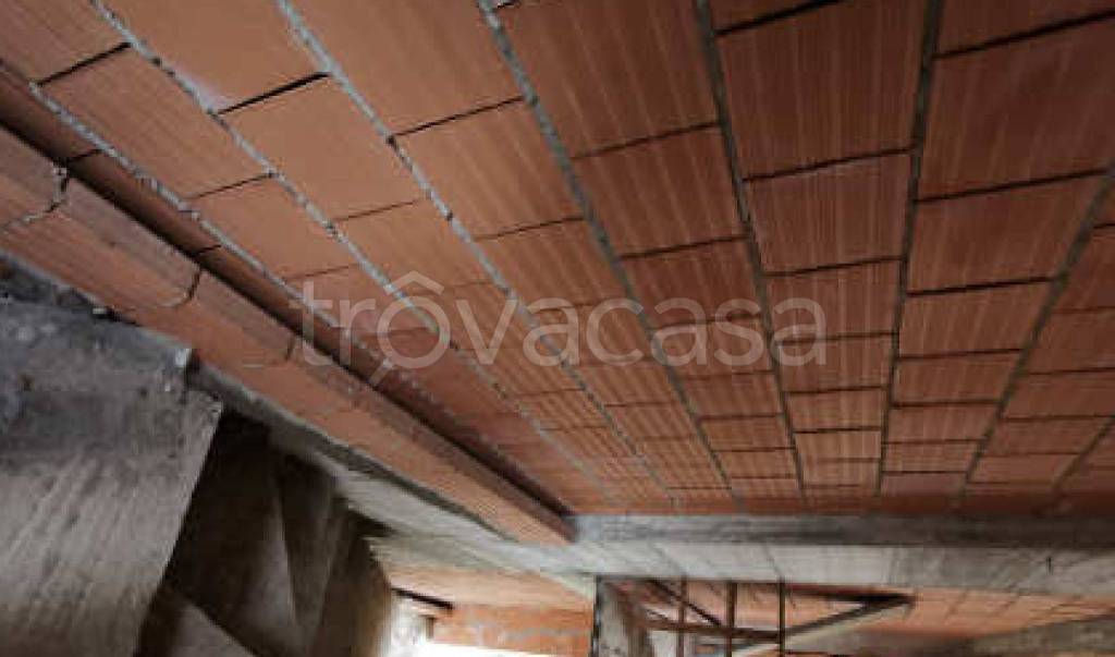 appartamento in vendita a Londa
