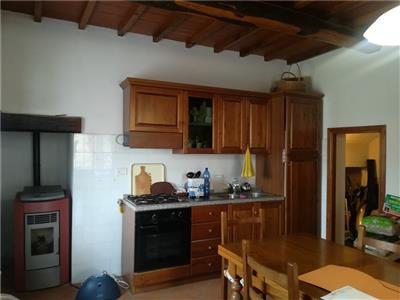 appartamento in vendita a Londa in zona Fornace