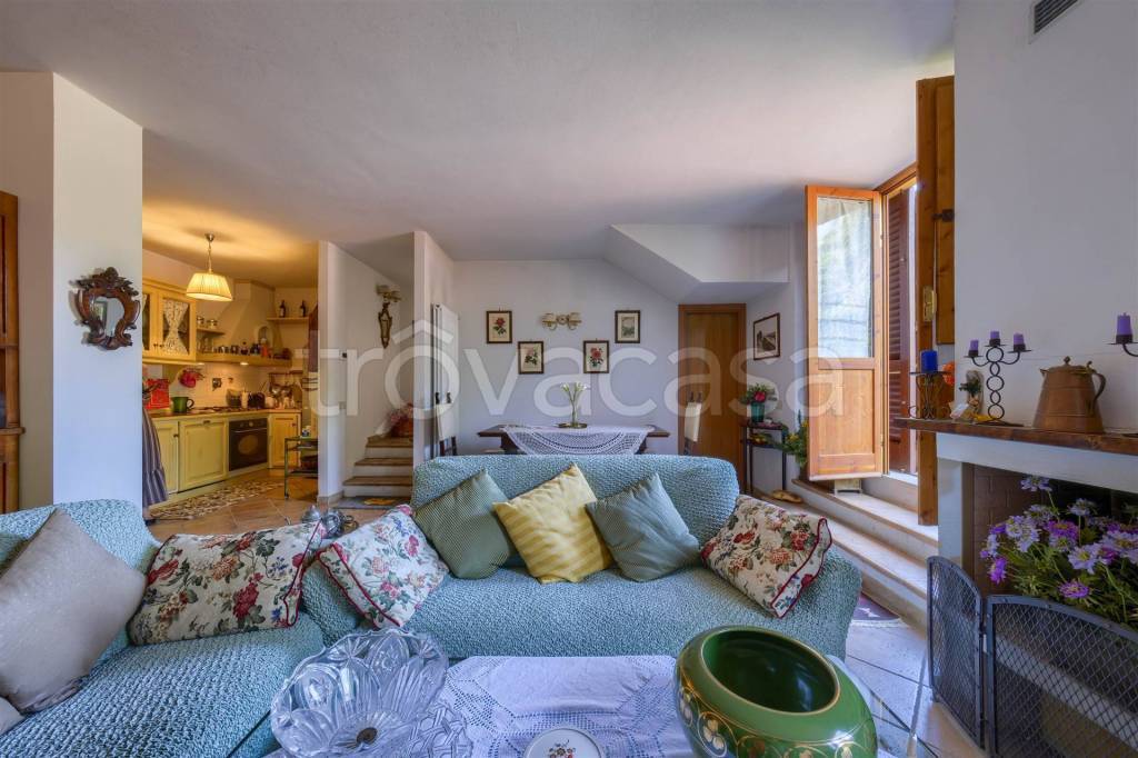 casa indipendente in vendita a Londa