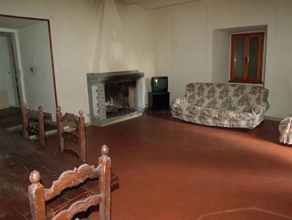 casa indipendente in vendita a Londa