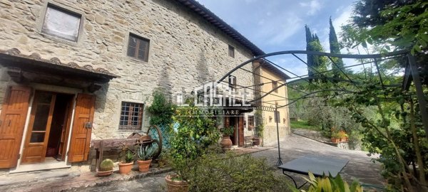 appartamento in vendita a Londa