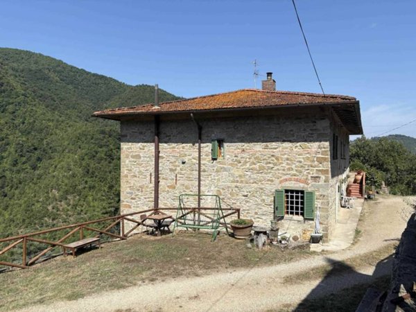 casa indipendente in vendita a Londa