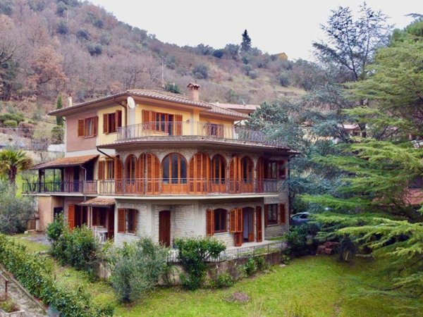 appartamento in vendita a Londa