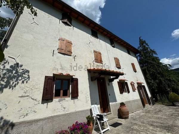 casale in vendita a Londa in zona Rincine