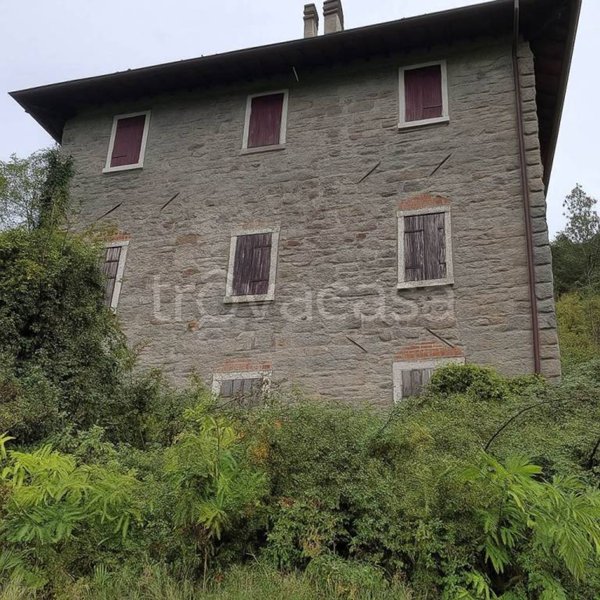 appartamento in vendita a Londa in zona Vierle