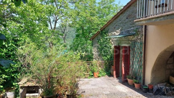 casa indipendente in vendita a Londa