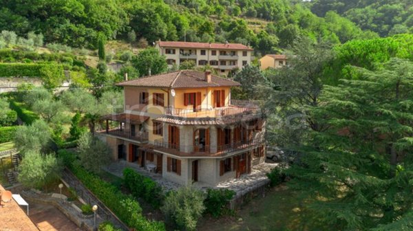 casa indipendente in vendita a Londa