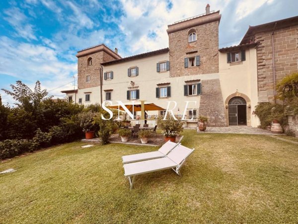 villa in vendita a Londa in zona Rata