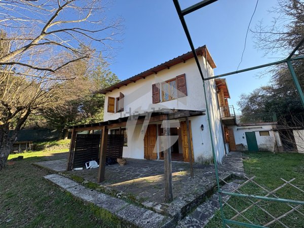 casa indipendente in vendita a Londa